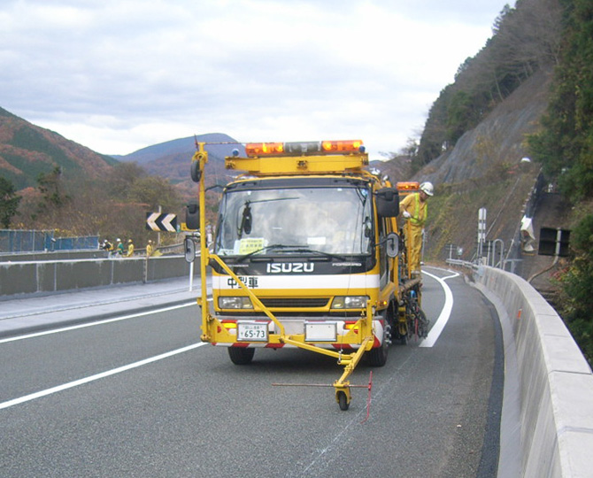 中国自動車道（特定更新等）小坂部川橋（下り線）他2橋床版取替工事